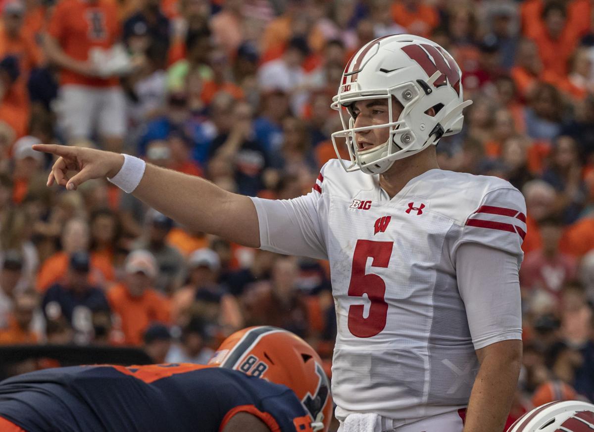 Graham Mertz - UW vs. Illinois