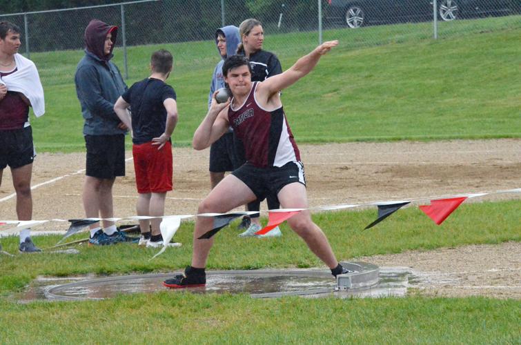 Badger High School seniors thank teachers for being there during tough year