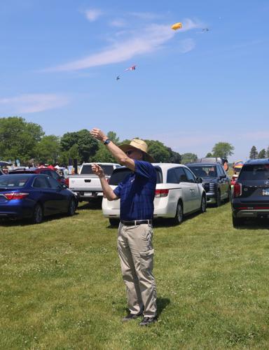 Outta Sight Kite Flight