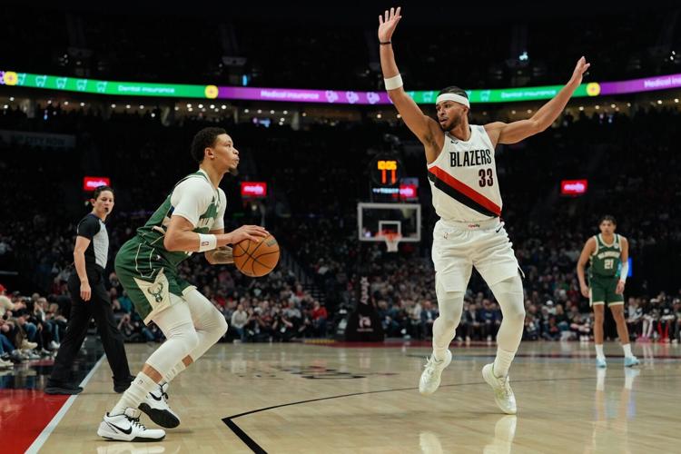 Bucks Trail Blazers Basketball
