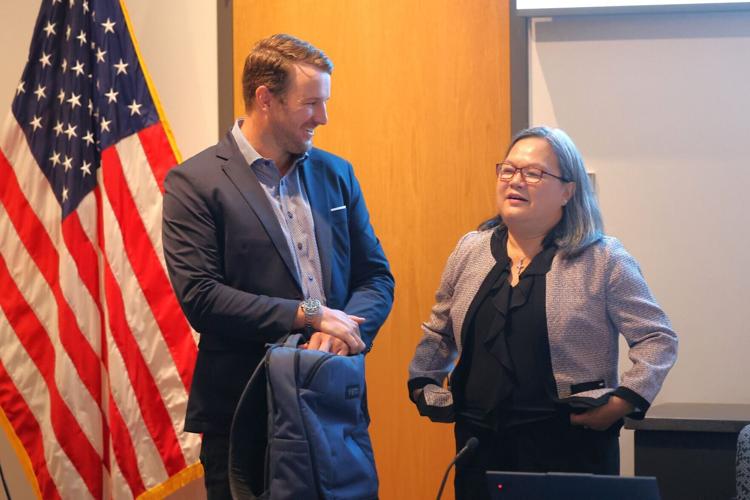 Tran, Gardner