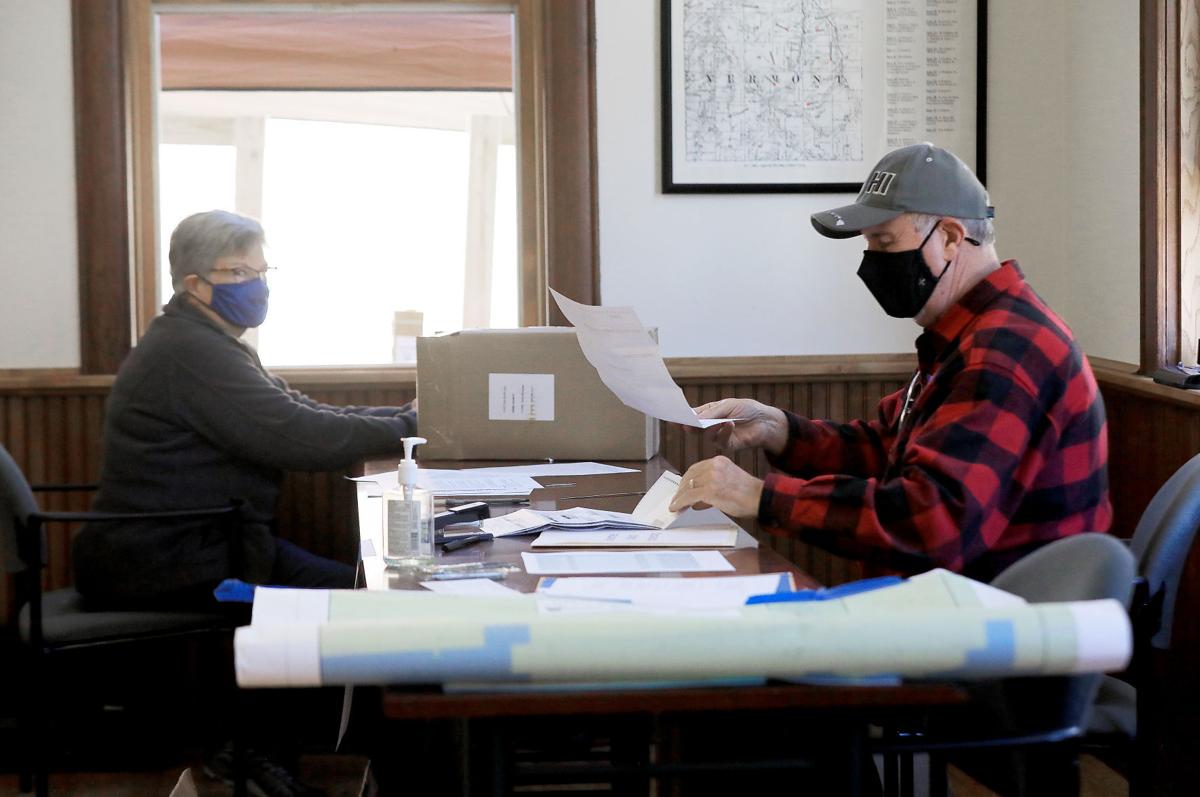 Voting Vermont 04