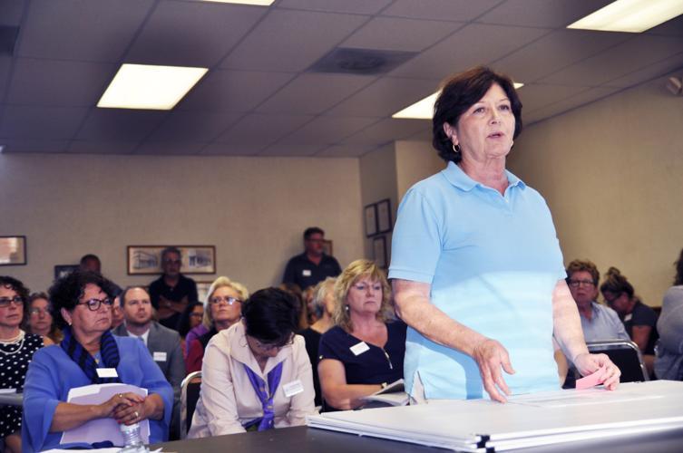 Julie Taylor shelter opponent Elkhorn