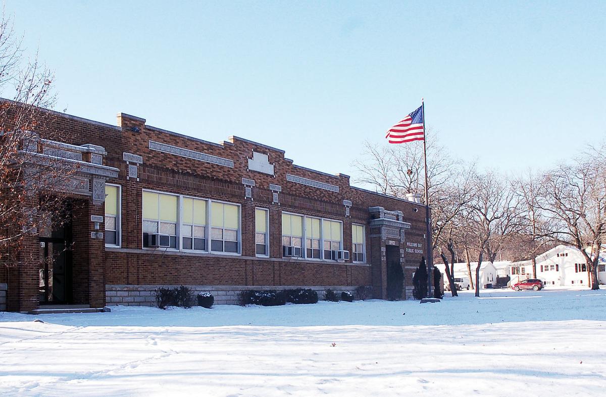School Renovation Plan Still Drawing Criticism Geneva Lake West The Former Williams Bay Elementary School Still Looks Like A Real