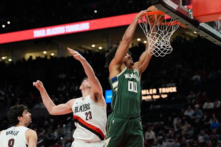 Bucks Trail Blazers Basketball