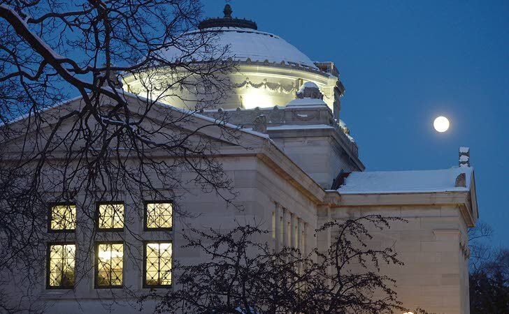 Supermoon rises Wednesday