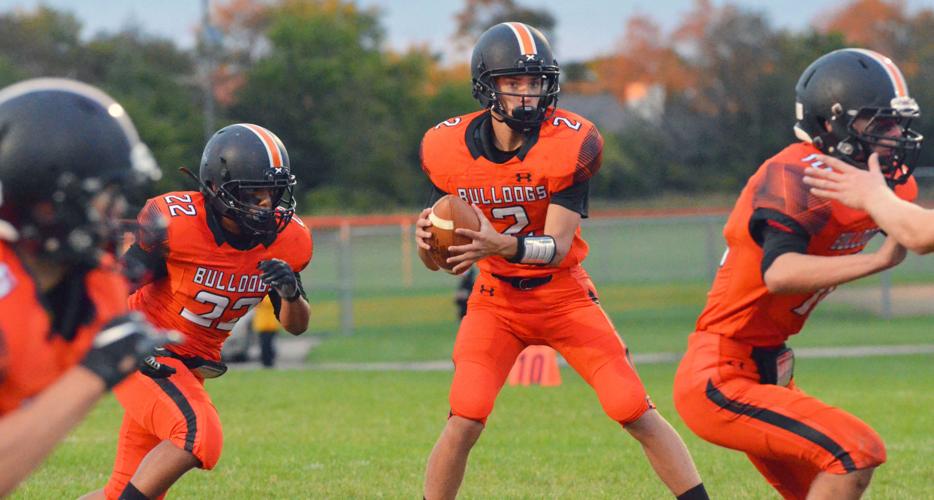 Experienced Bulldogs return to gridiron