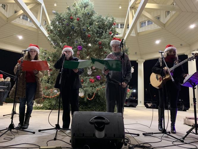 Lake Geneva tree lighting