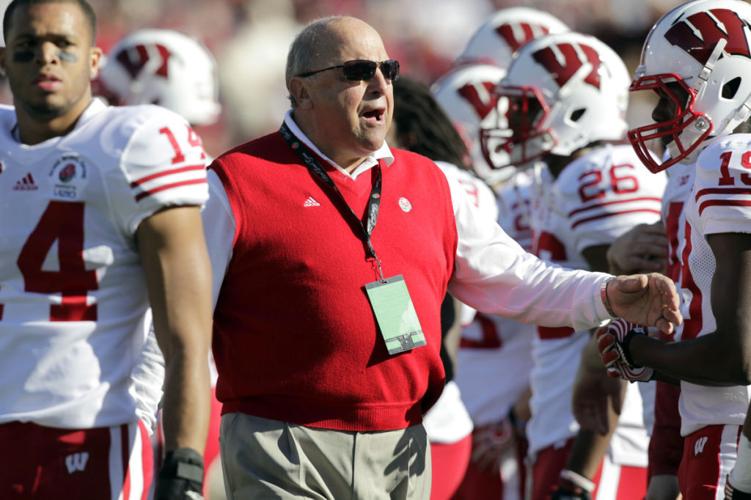 Barry Alvarez jump photo