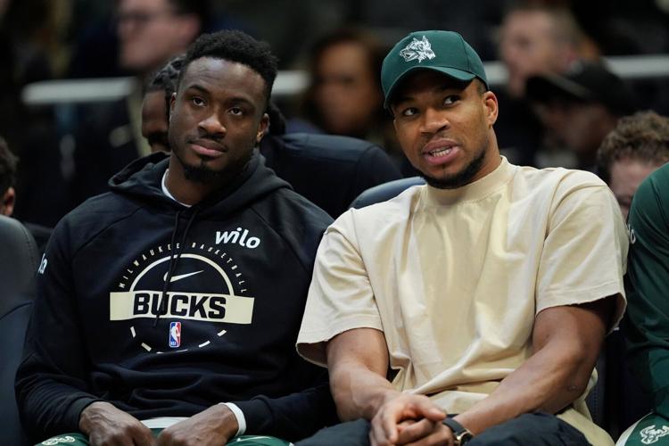 Trail Blazers Bucks Basketball