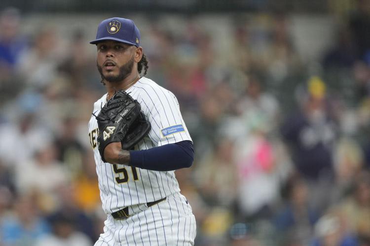 Padres Brewers Baseball