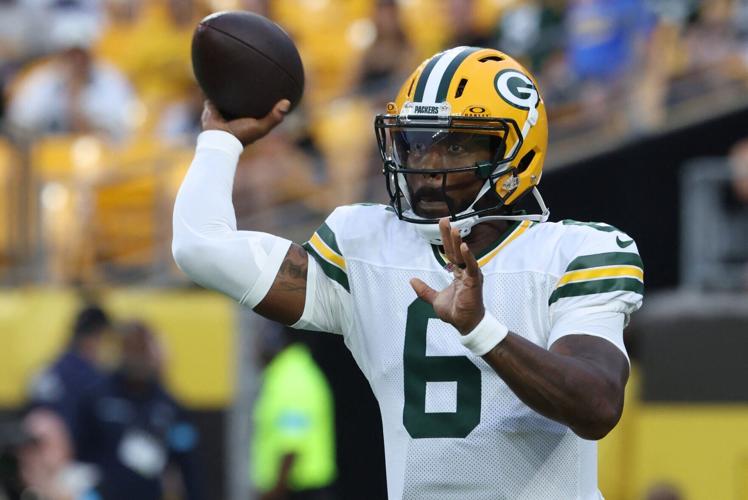 FOOTBALL-NFL-PIT-GB/