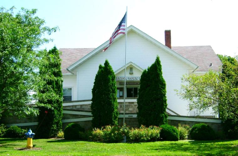 Geneva Town Hall, N3496 Como Rd.