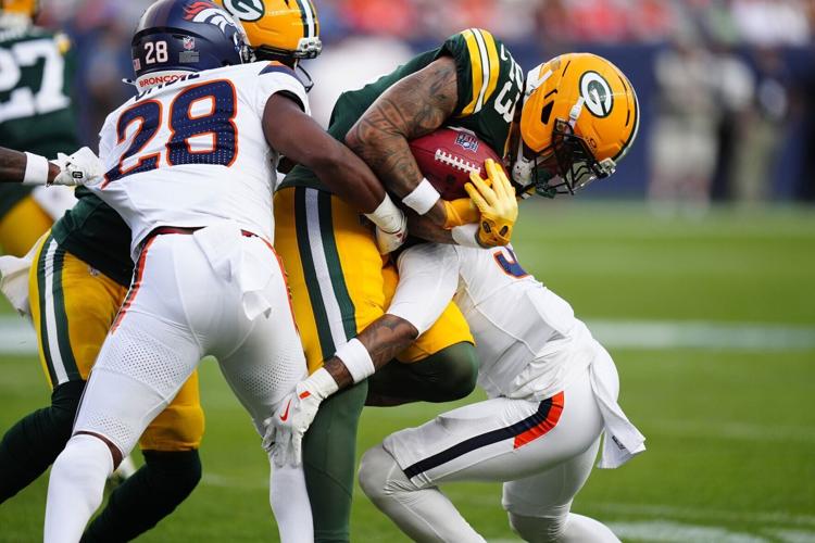 FOOTBALL-NFL-DEN-GB/
