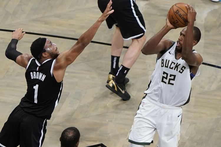 Bucks jump image 6-19