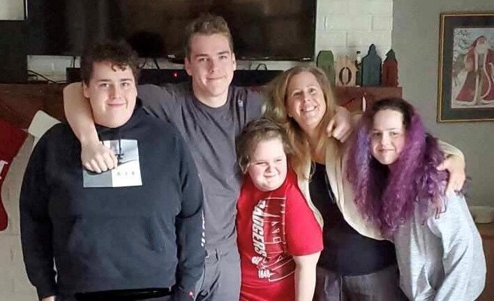 Abraham Bendorf with family