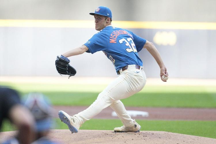 BASEBALL-MLB-MIL-PHI/
