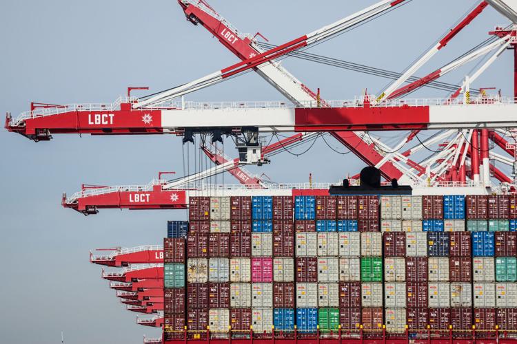 US-NEWS-TRUMP-TARIFFS-REFUND-DELAY-FILEPIC-LA