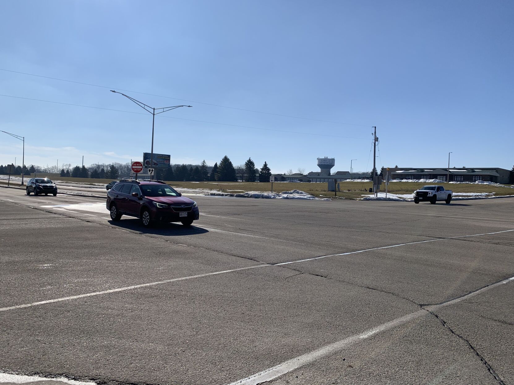 WISDOT says traffic signal warranted at busy intersection