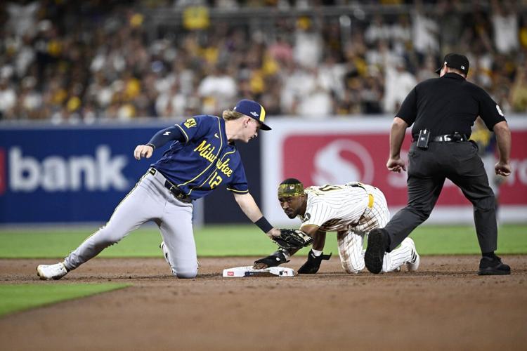 BASEBALL-MLB-SD-MIL/