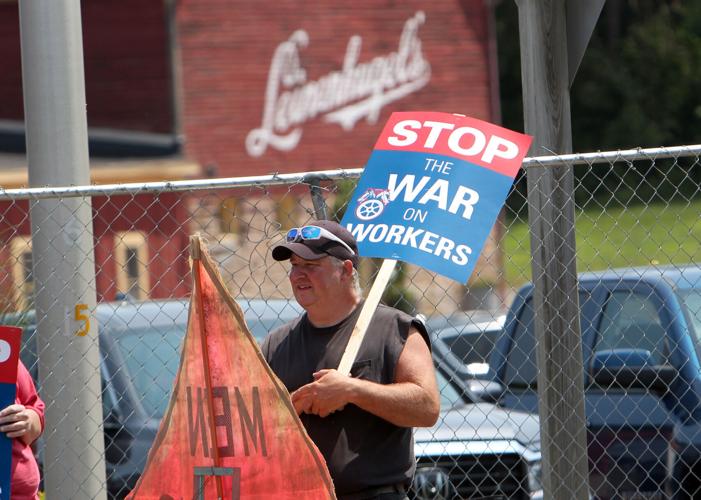Leinenkugel's Strike