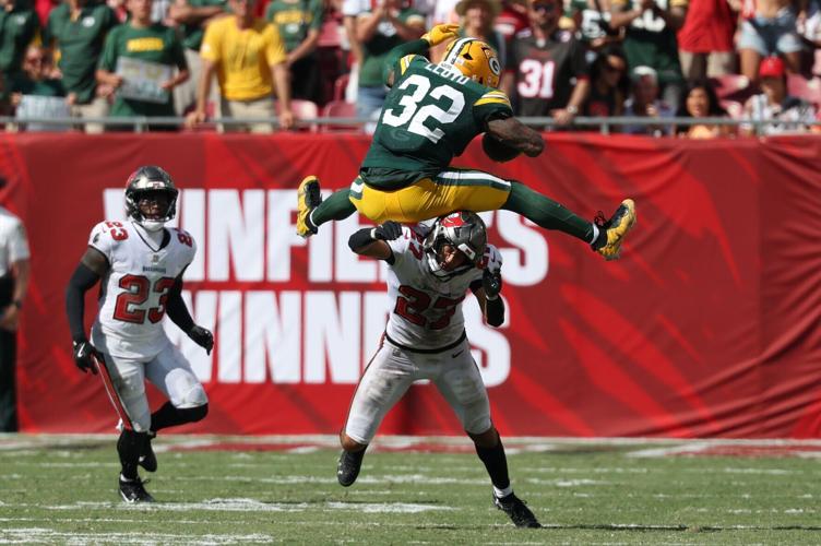 FOOTBALL-NFL-TB-GB/