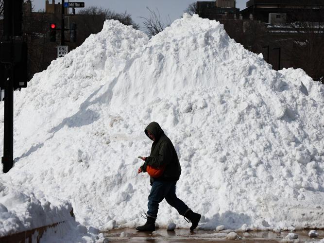 031726-wsj-news-weather3