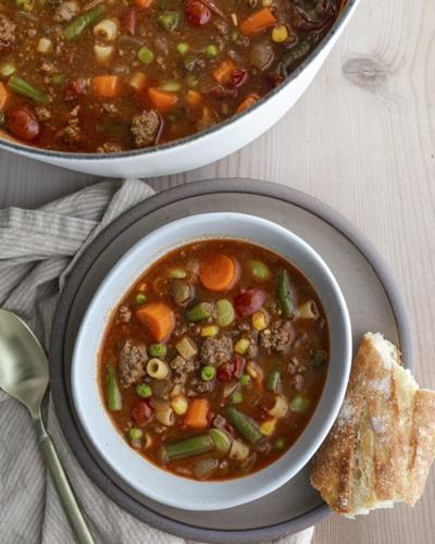 entree-hamburger-soup-20220906