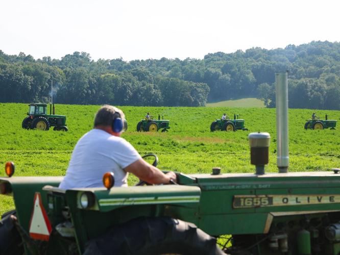 Tractor ballet