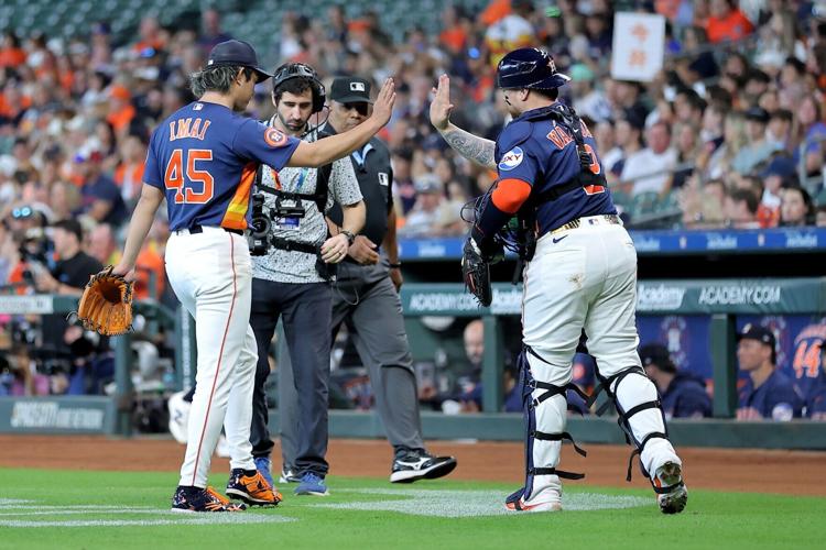 BASEBALL-MLB-HOU-MIL/
