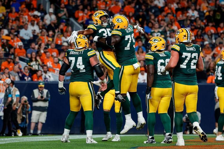 FOOTBALL-NFL-DEN-GB/