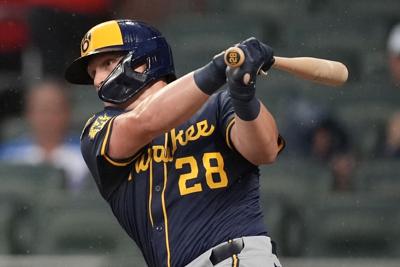 Brewers Braves Baseball