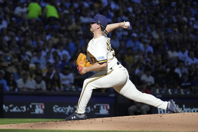BASEBALL-MLB-MIL-SD/