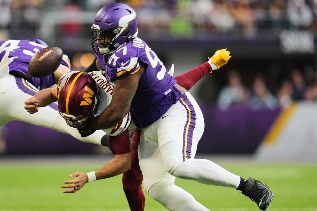 Commanders Vikings Football