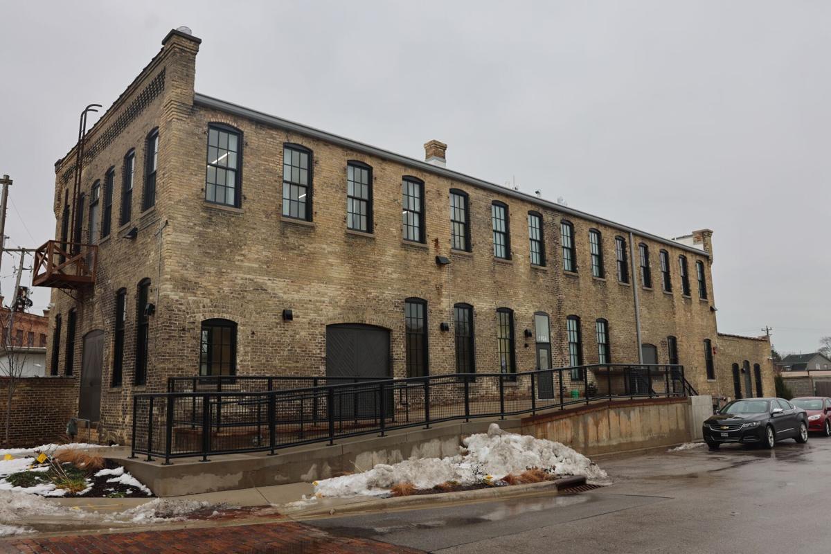Lee's Market to open in Belle City Square in May