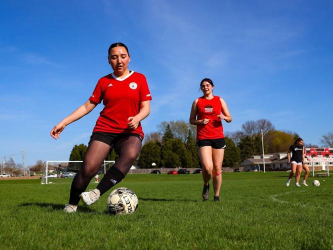 042226-WaylandSoccerPlayers-0003-04282026102804.jpg