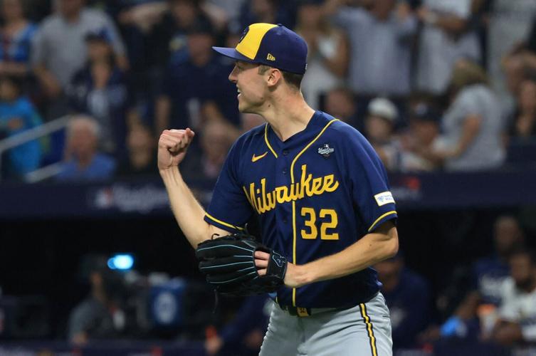 BASEBALL-MLB-TB-MIL/