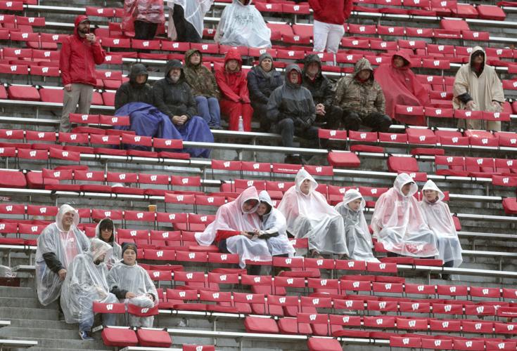 Badgers 48, Golden Flashes 0