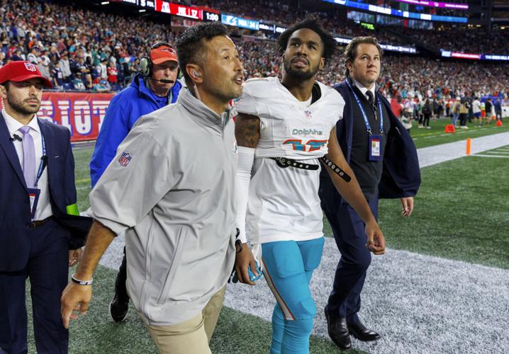 Dolphins Patriots Football