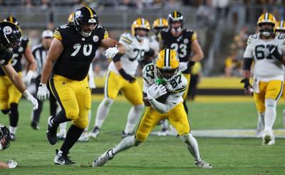 FOOTBALL-NFL-PIT-GB/