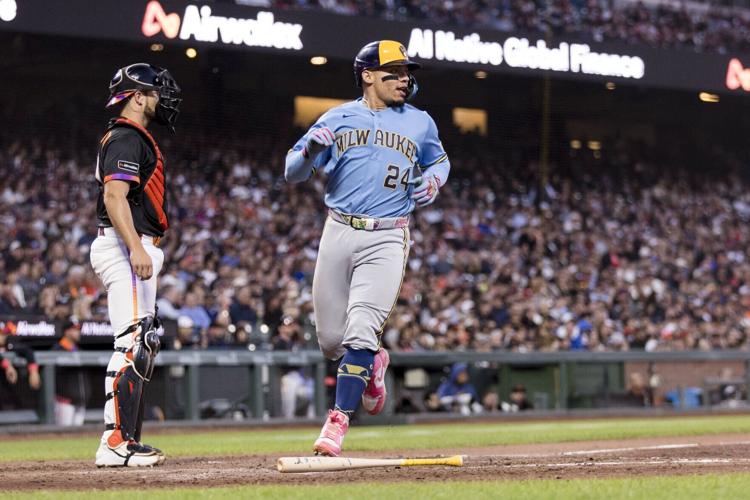 BASEBALL-MLB-SF-MIL/