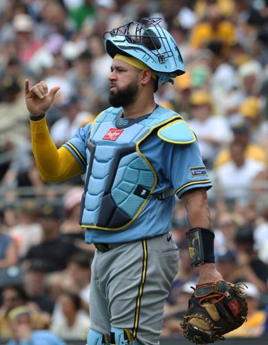 BASEBALL-MLB-PIT-MIL/