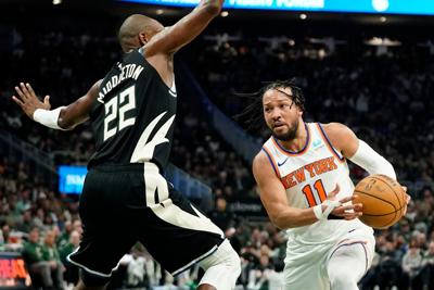 Knicks Bucks Basketball