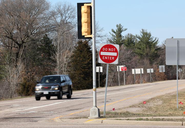 Dells wrong-way entrance site