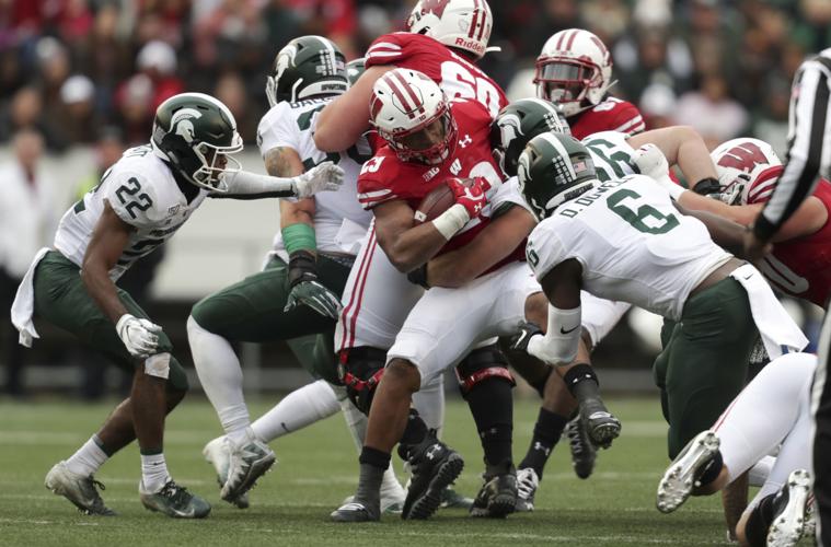 Badgers 38, Spartans 0