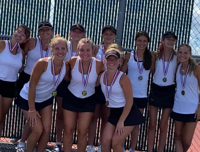 Lake Geneva Badger girls tennis team