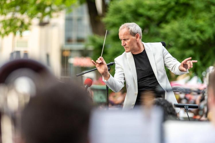 Andrew Sewell conducting