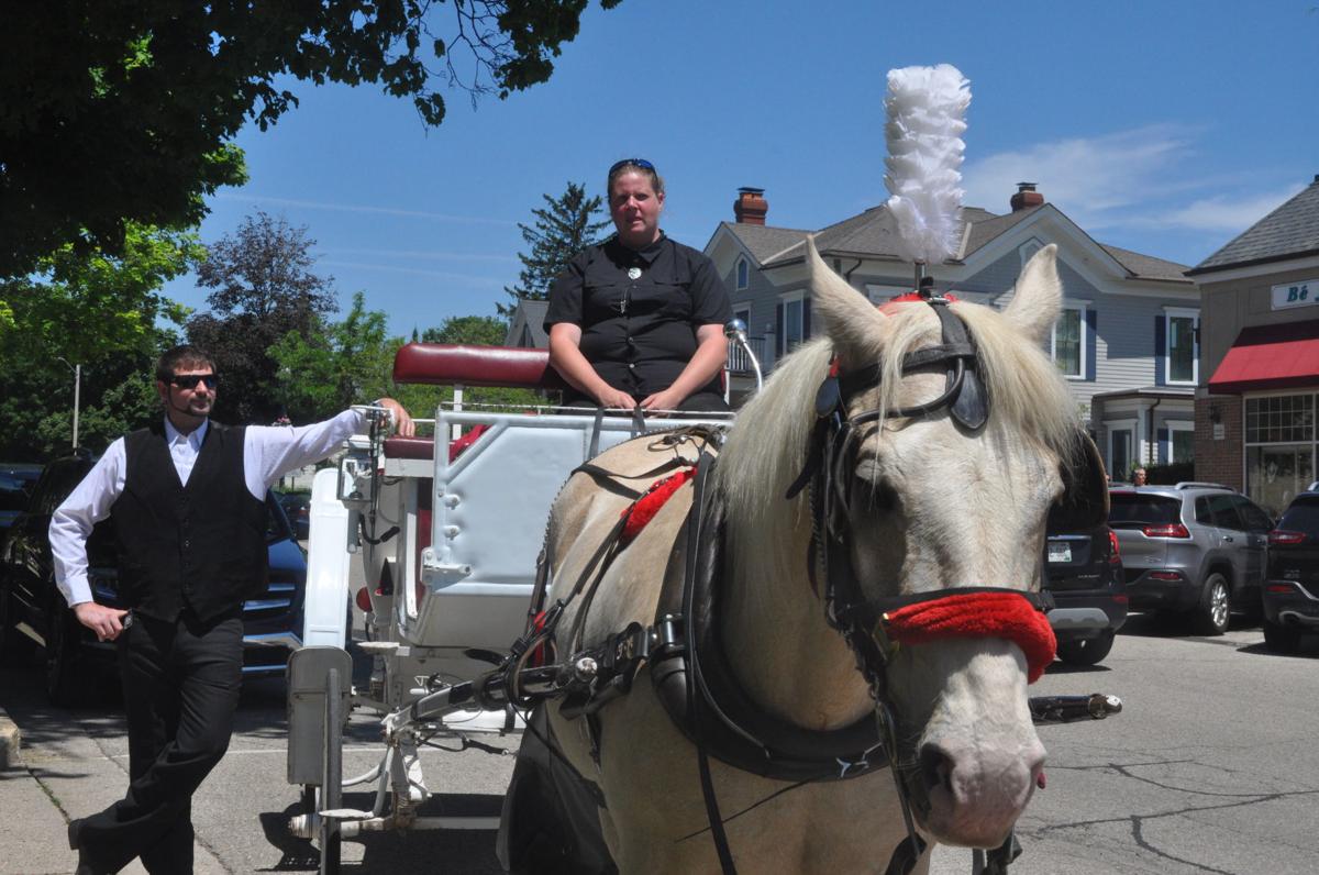 Horsedrawn carriage rides make their return to Lake Geneva Lake