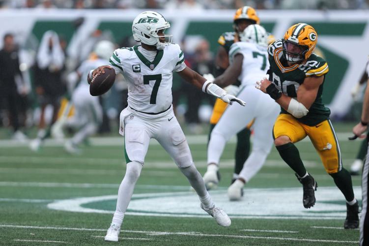 FOOTBALL-NFL-NYJ-GB/