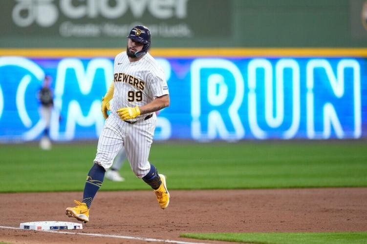 White Sox Brewers Baseball